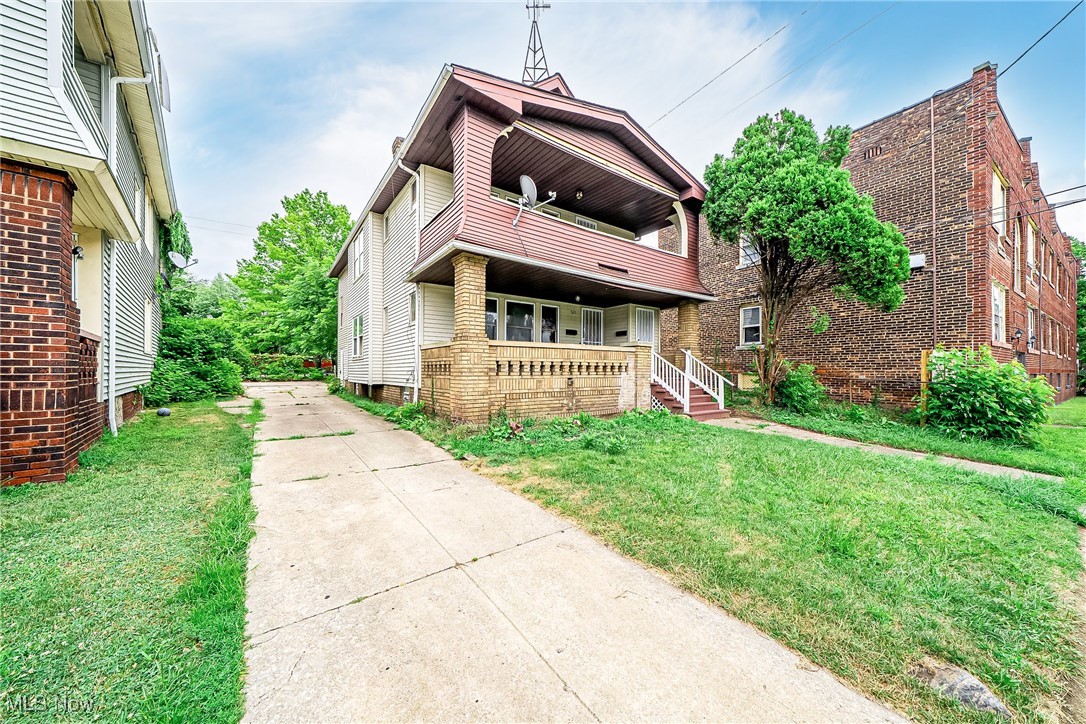 Lake Shore Blvd Sub/J Lar - Residential Income