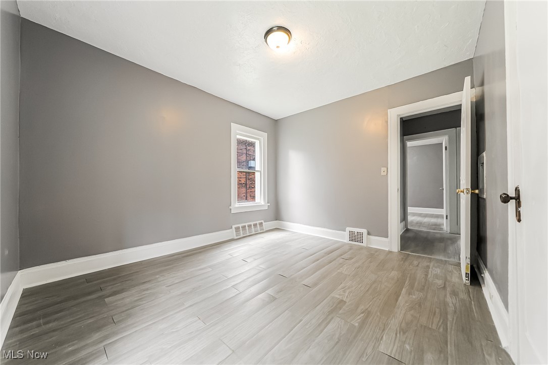 Lake Shore Blvd Sub/J Lar - Residential Income
