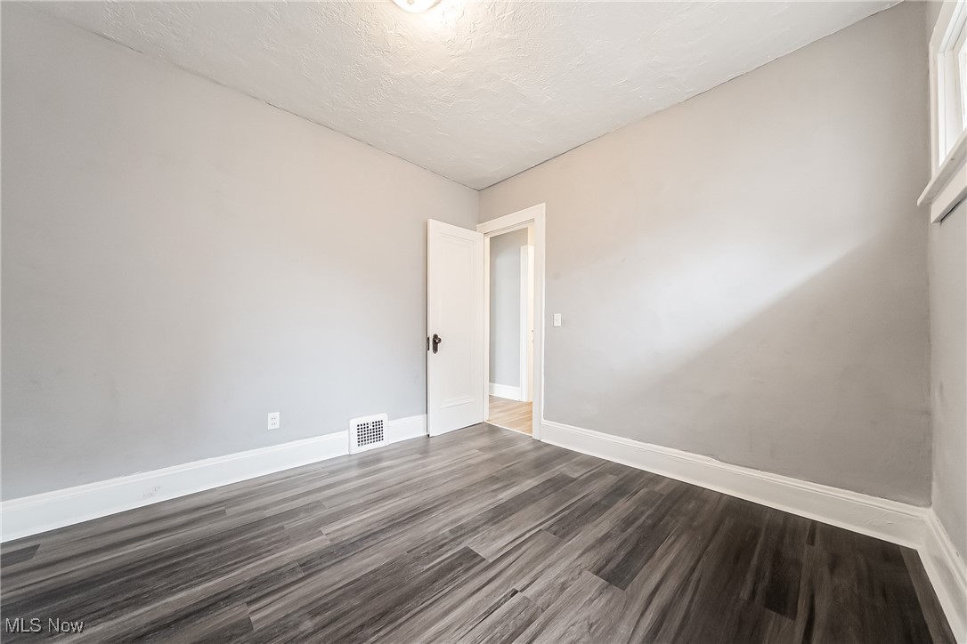 Lake Shore Blvd Sub/J Lar - Residential Income
