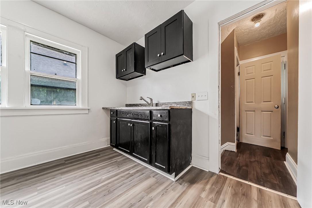 Lake Shore Blvd Sub/J Lar - Residential Income