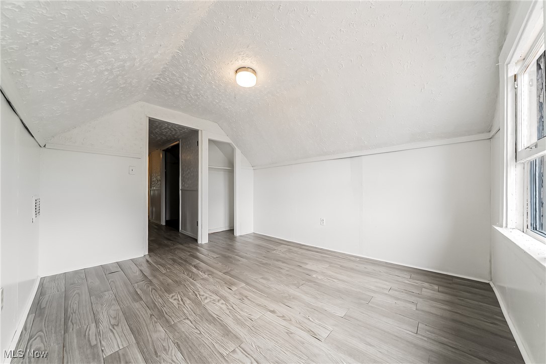 Lake Shore Blvd Sub/J Lar - Residential Income