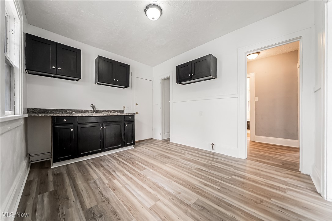 Lake Shore Blvd Sub/J Lar - Residential Income