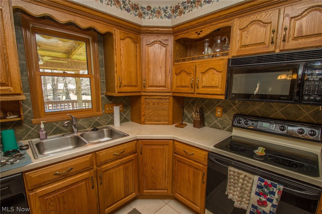 Hyman Bldrs Sprague Road Sub - Residential