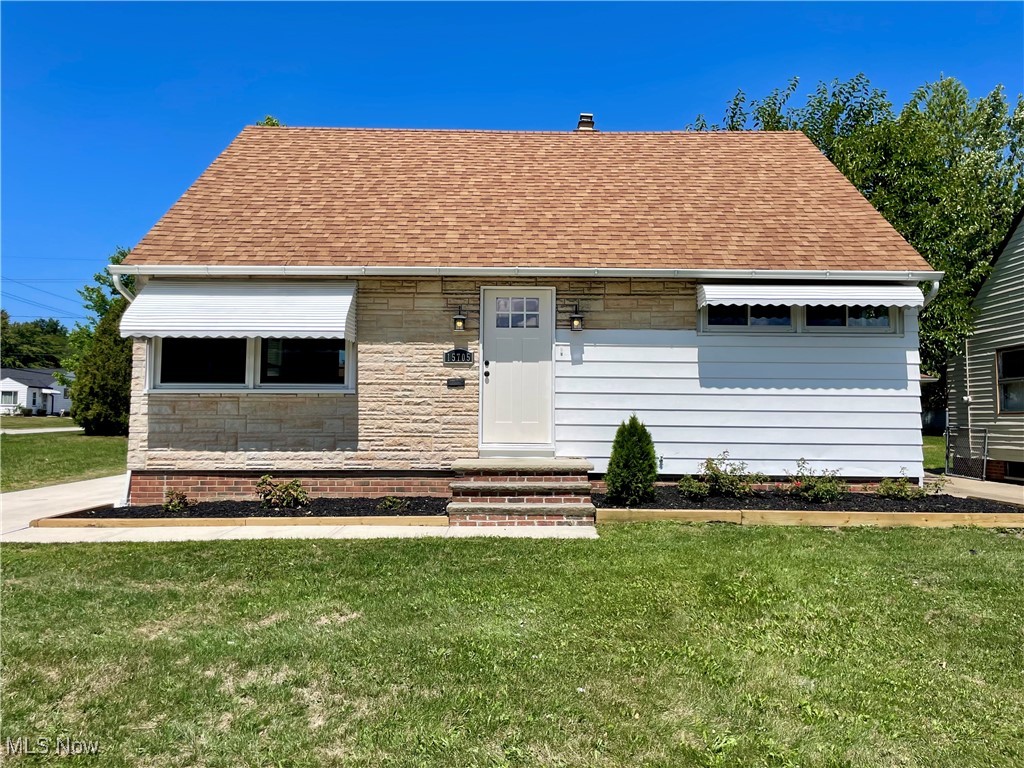 View Maple Heights, OH 44137 house