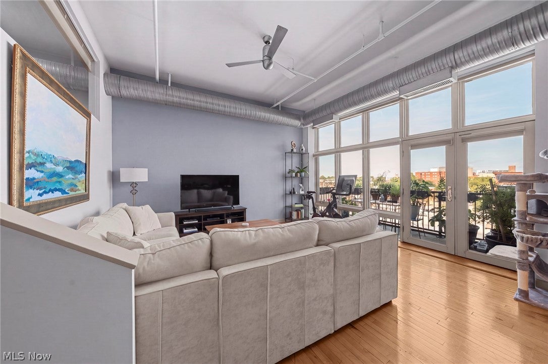 1951 W 26th Street 506