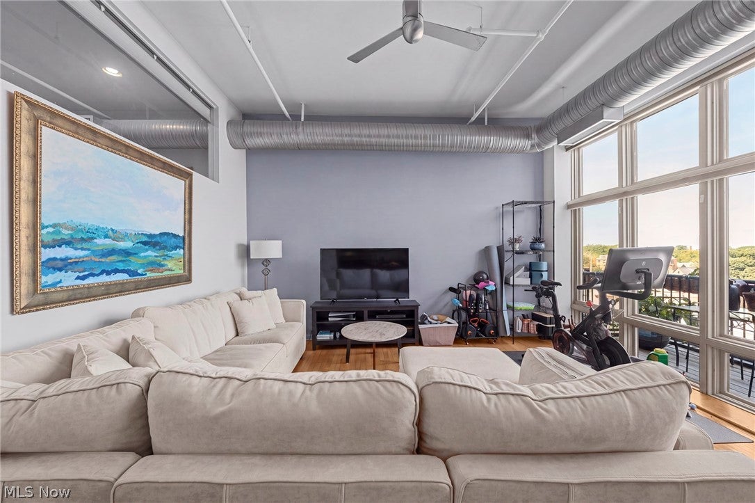 1951 W 26th Street 506