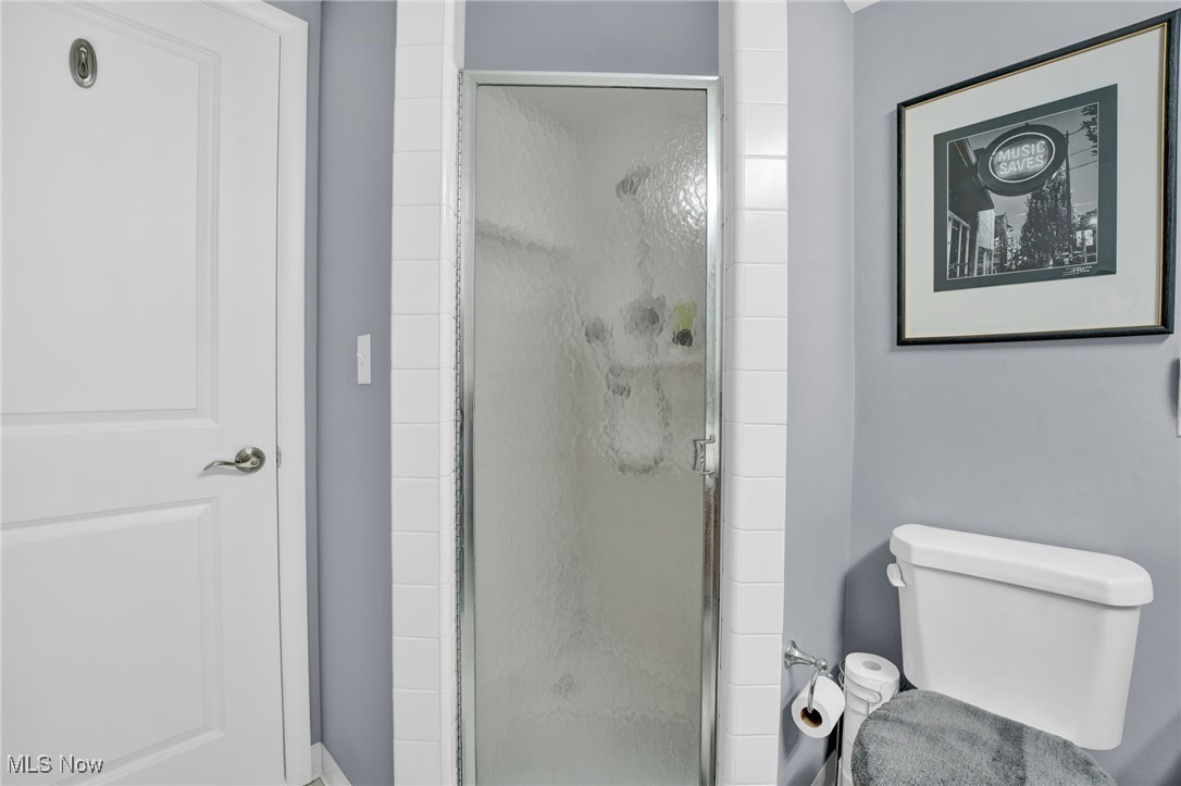 Meridian Condo - Residential