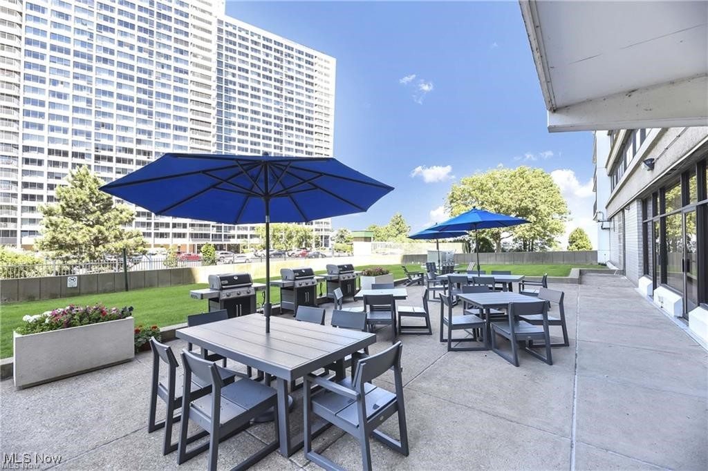 Meridian Condo - Residential