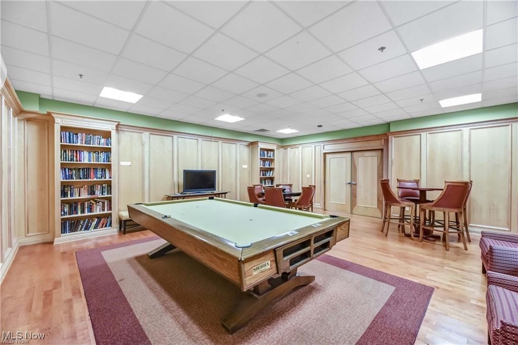 Meridian Condo - Residential