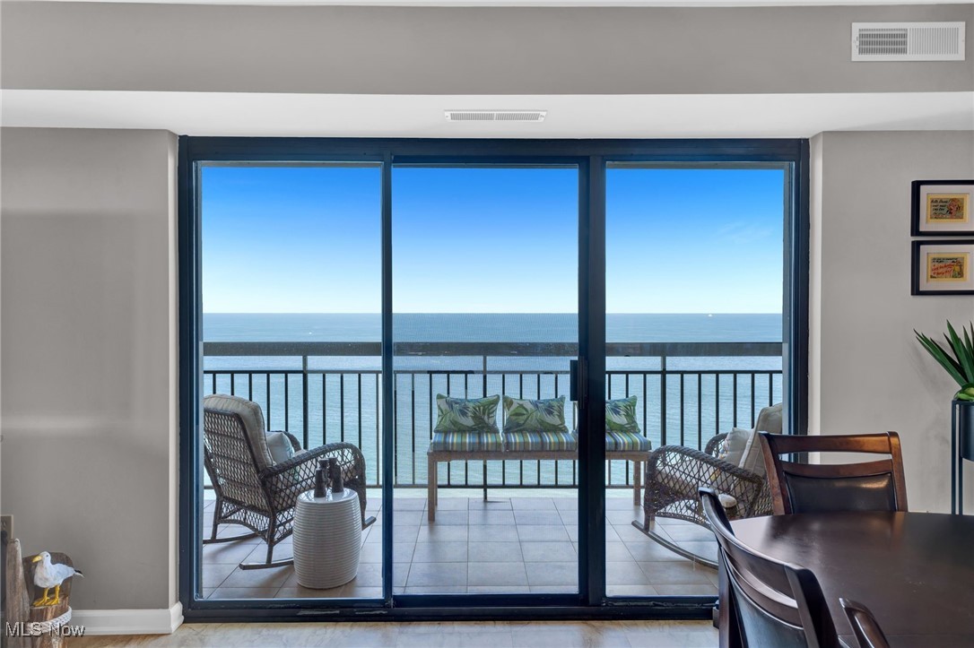 Meridian Condo - Residential