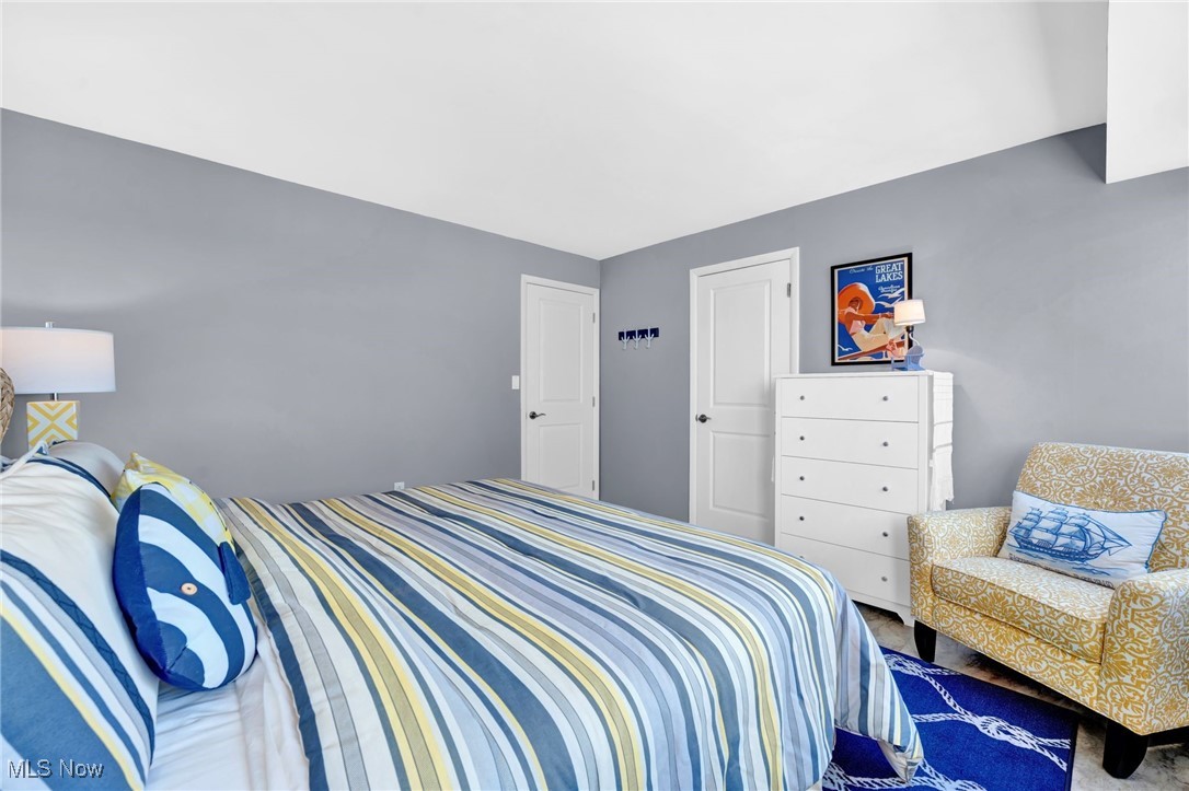 Meridian Condo - Residential