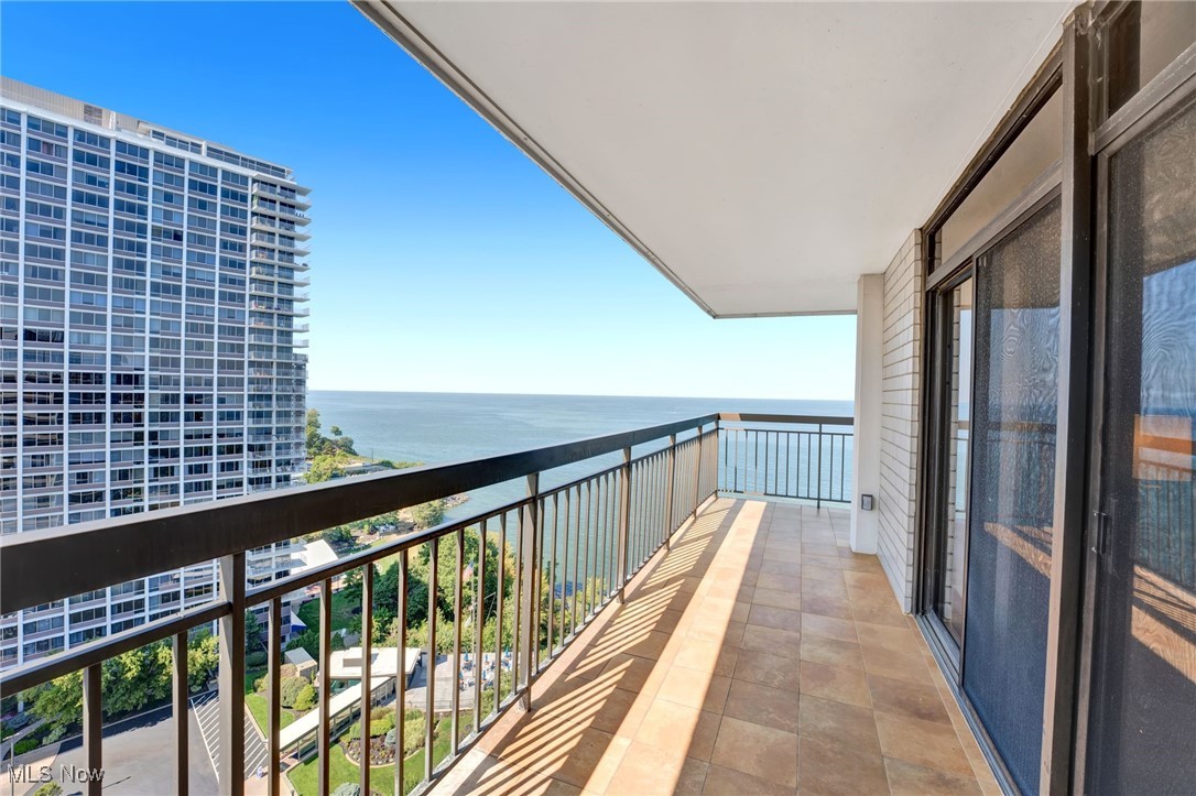 Meridian Condo - Residential