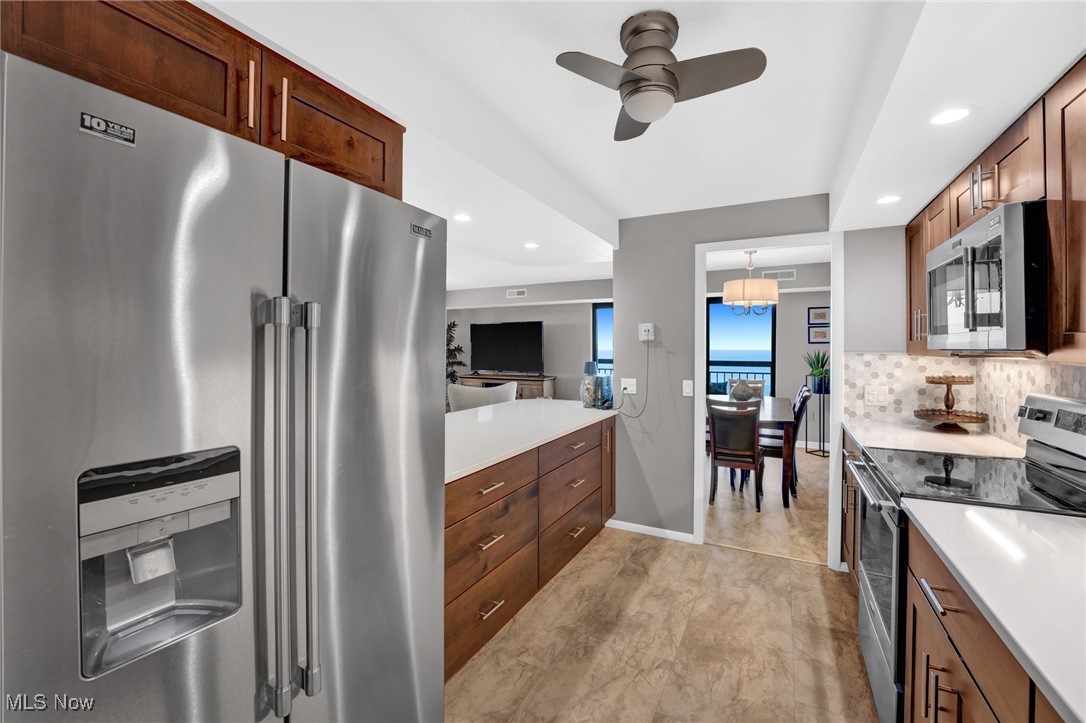 Meridian Condo - Residential