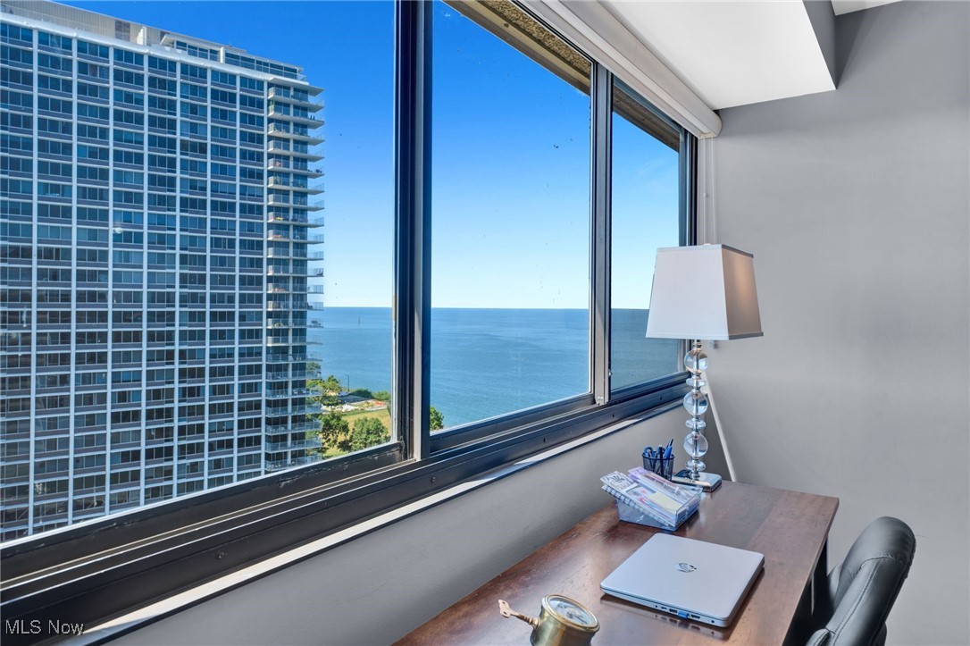 Meridian Condo - Residential