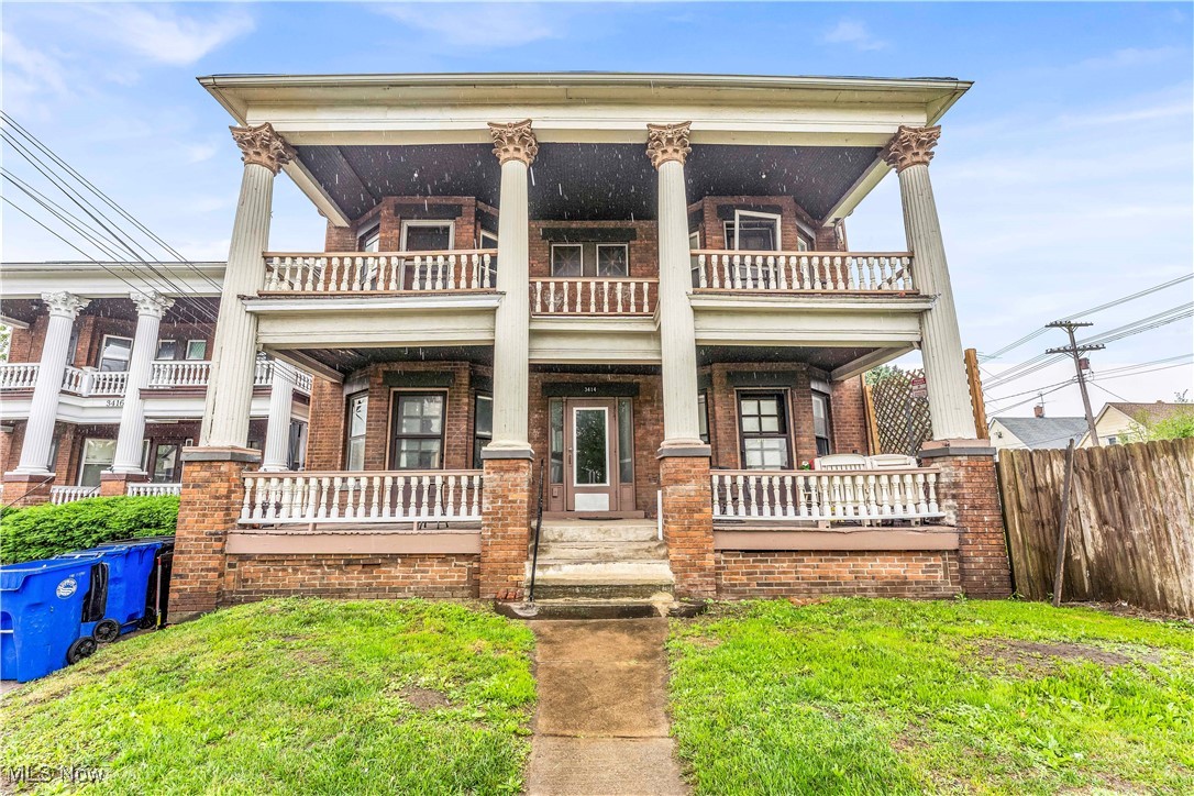 3414 Fulton Rd| Unit 4, Cleveland - Spacious 2 bed 1 bath multi-family home! //
$ 900 rent / $ 900 deposit //
$55 application fee per adult //
1-2 pets OK in this unit. After application pre-approval, a PetScreening is required for any animals to proceed with one of our properties; a PetScreening affidavit is still required if you have no pets. (Some breed restrictions apply per HUD guidelines). //
NO SMOKING //
1 time $139 non-refundable set up fee paid at lease signing //
$30/month required resident benefit package; can include personal property/liability insurance for an additional $5/month for $35/month total. //
After application Pre-Approval 1 applicant per household application is required to fill out a PetScreening application, before being about to proceed with placing a Reservation Fee for one of our properties. You will receive a pre-approval for your application and in order to proceed, the PetScreening is required. Even if you have NO pets - this application must be filled out. One time, non-refundable pet fee of $250-600 per animal applies to all pets & must be paid before or when you pay your first month rent. (No fee for qualified assistance animals). //
Our application is processed through secure site: Findigs, and they require ID and income verification. Without this, your application will not be processed. They offer 24/7 chat support on their application directly if you have any questions. //
BEDROOMS: 2 //
BATHROOMS: 1 //
APPLIANCES PROVIDED: Fridge and stove //
UTILITIES / RESIDENT RESPONSIBILITY: Resident pays gas and electric and is responsible for snow removal. //
Serious inquiries only.