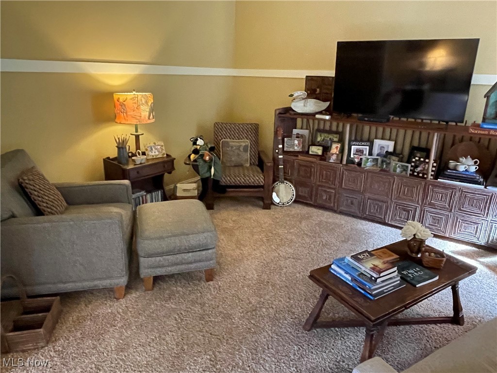 Villas/Mudbrook Condos - Residential