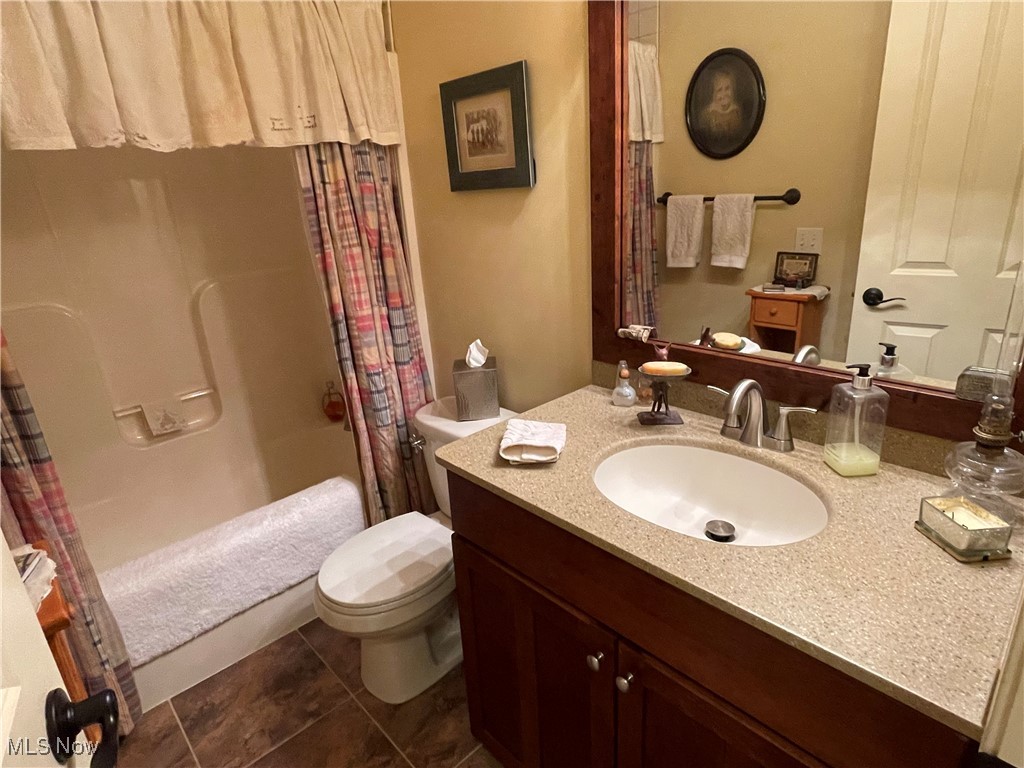 Villas/Mudbrook Condos - Residential