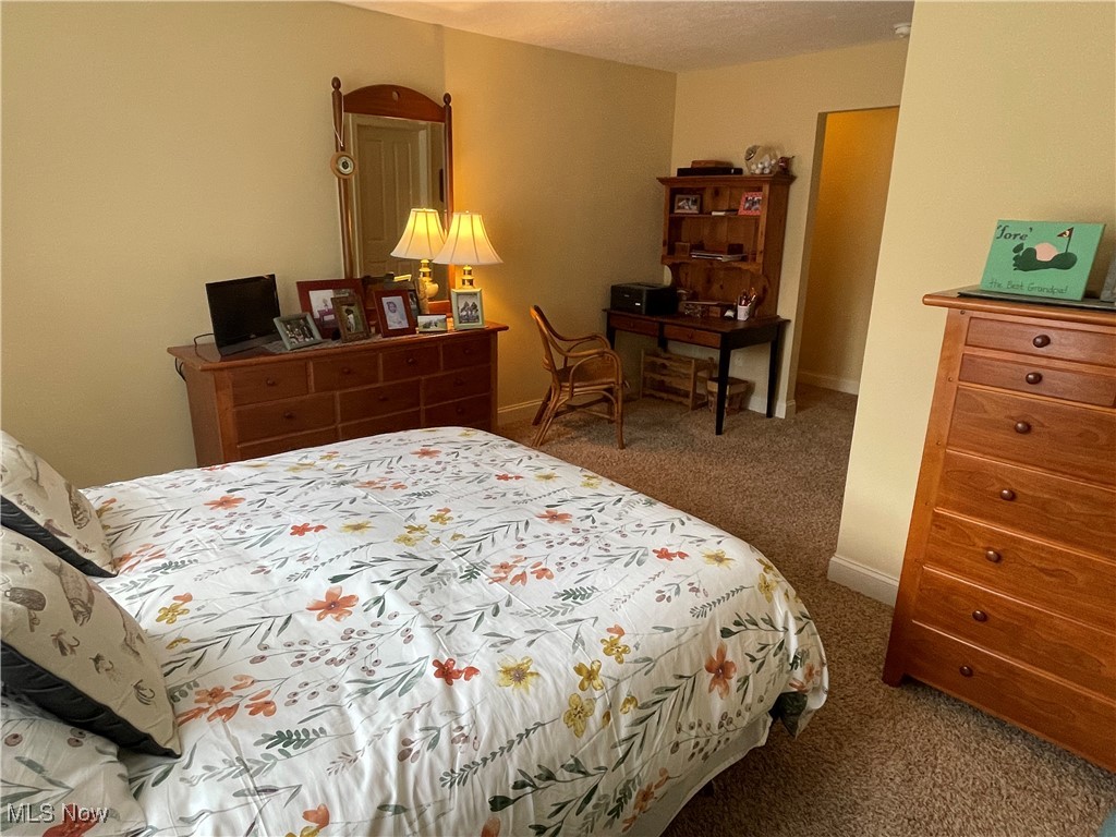 Villas/Mudbrook Condos - Residential