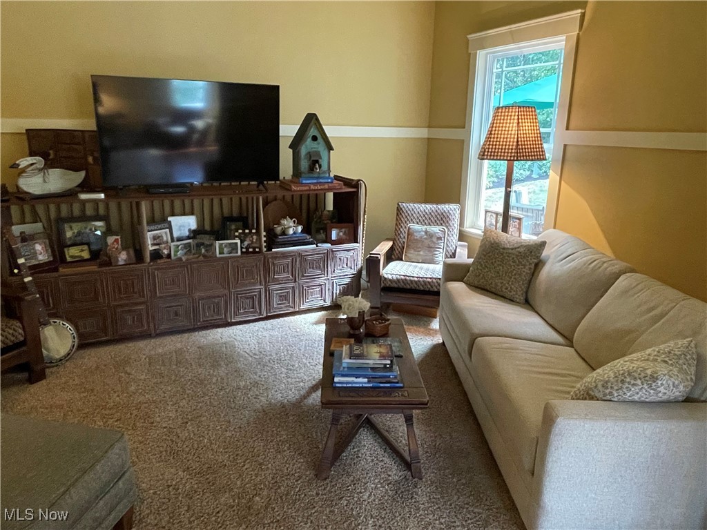 Villas/Mudbrook Condos - Residential