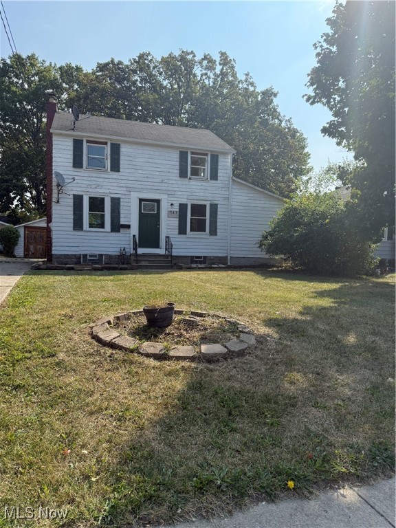 Here’s your chance to own a 3 bedroom home with over 1,200 sq. ft of living space in one of Elyria’s most desirable neighborhoods. This home offers a large private backyard with a covered patio plus a garage, a dining room and living room with, and a freshly remodeled bathroom. Parts of the home do need some work inside and out which is reflected in the price and gives buyers the opportunity to add their own personal touch. Don't wait, call to view today.