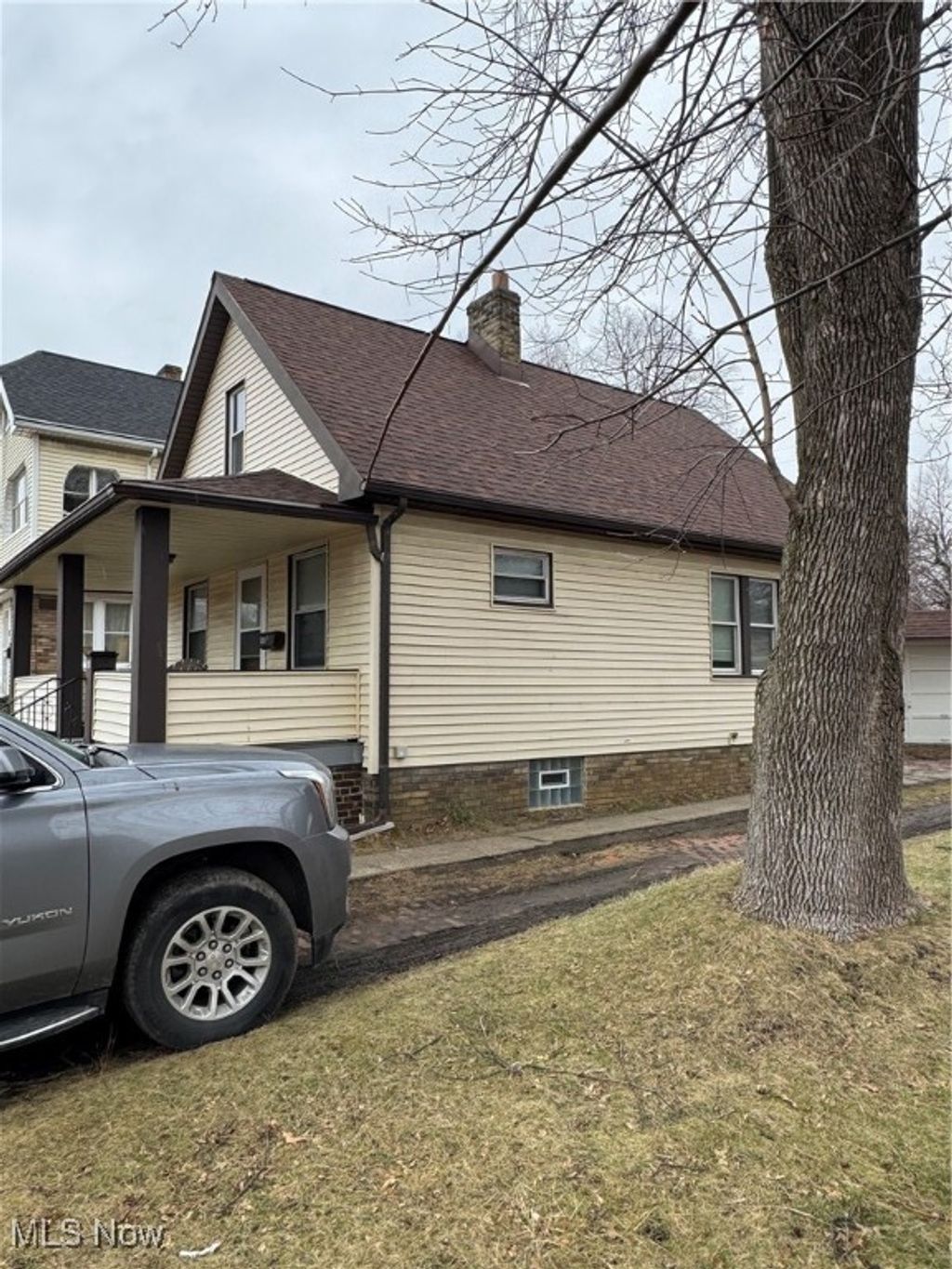 Photo of 1241 E 173rd Street, Cleveland, OH 44119 (MLS # 5182269)