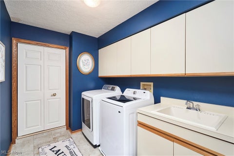 Tiny photo for 8477 Timber Trail, Brecksville, OH 44141 (MLS # 5257111)