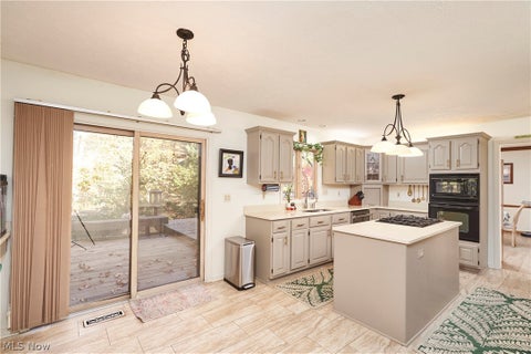 Tiny photo for 8477 Timber Trail, Brecksville, OH 44141 (MLS # 5257111)