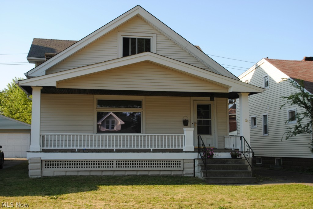 Laura E Sladden - Residential