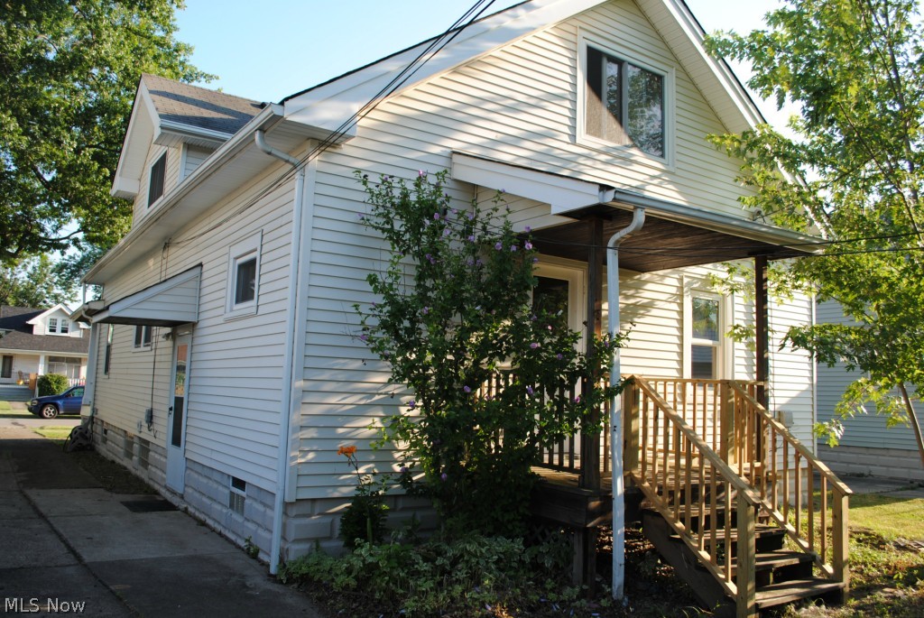 Laura E Sladden - Residential