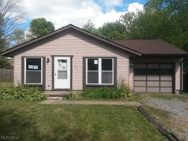 Cozy, three bedroom, one bath ranch, with large living room. Kitchen has plenty of cabinet space and is large enough for family table. The three bedrooms features nicely sized closets. First floor laundry. Attached garage and large city lot. This one won't last long, Call Today!