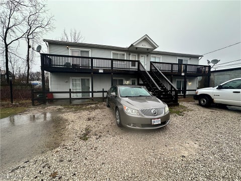 Photo for 421 W 48th