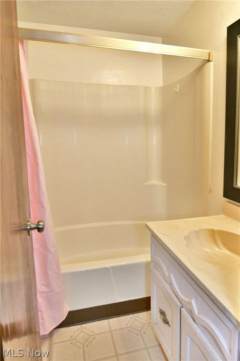 Tiny photo for 9 Hillside Drive, Girard, OH 44420 (MLS # 5190772)