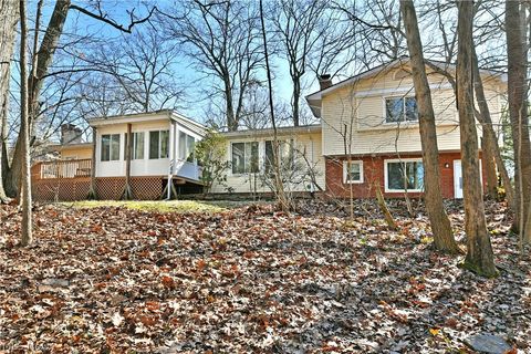 Tiny photo for 9 Hillside Drive, Girard, OH 44420 (MLS # 5190772)