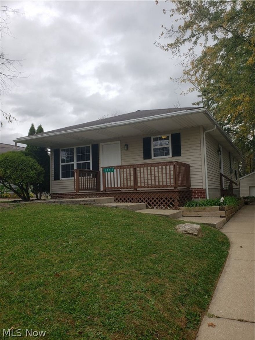 Ranch style house located in the southwest side of Barberton. Just bring your furniture and move right in, the updates are completed. Whole house paint and flooring, updated kitchen and bath. Furnace and a/c replaced 2020, first floor laundry off the kitchen. Nicely landscaped with detached 1.5 car garage. Minutes away from Norton shopping center and downtown Barberton. If you like fried chicken you won't be disappointed.