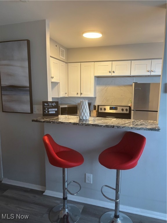 Marine Towers East Condo - Residential Lease