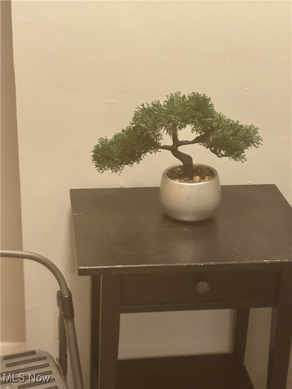 Marine Towers East Condo - Residential Lease