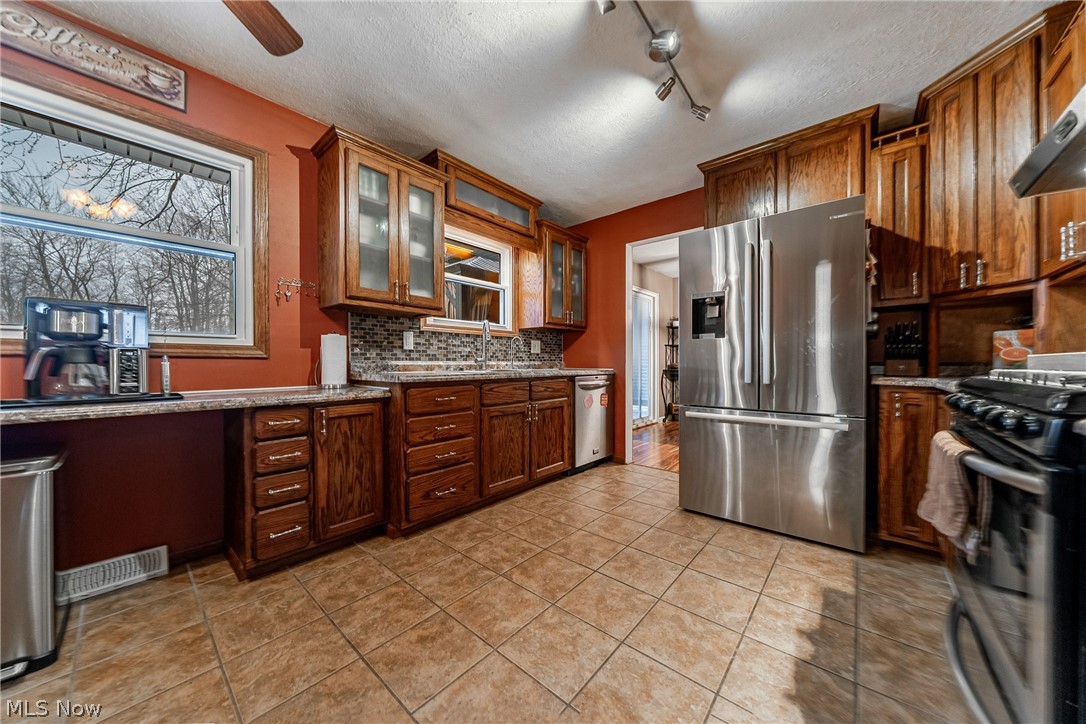 H Luxenbergs Rdg Estates 01 - Residential