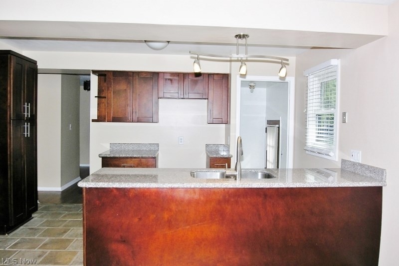 Abookire 01 - Residential