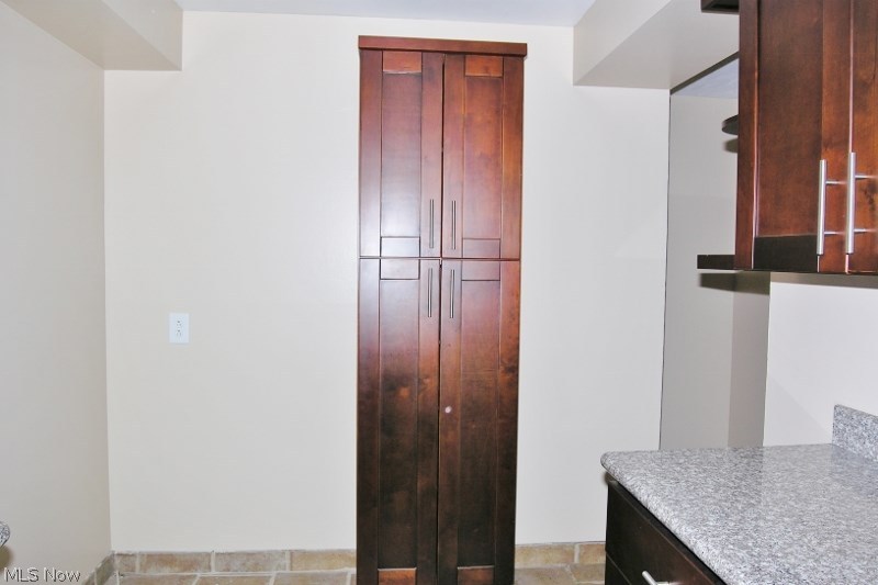 Abookire 01 - Residential