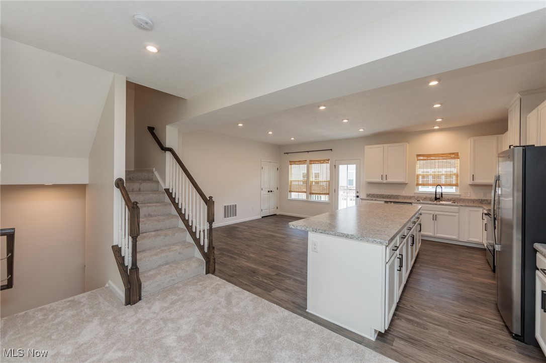 1466 Caymus Court, Avon, Ohio image 10