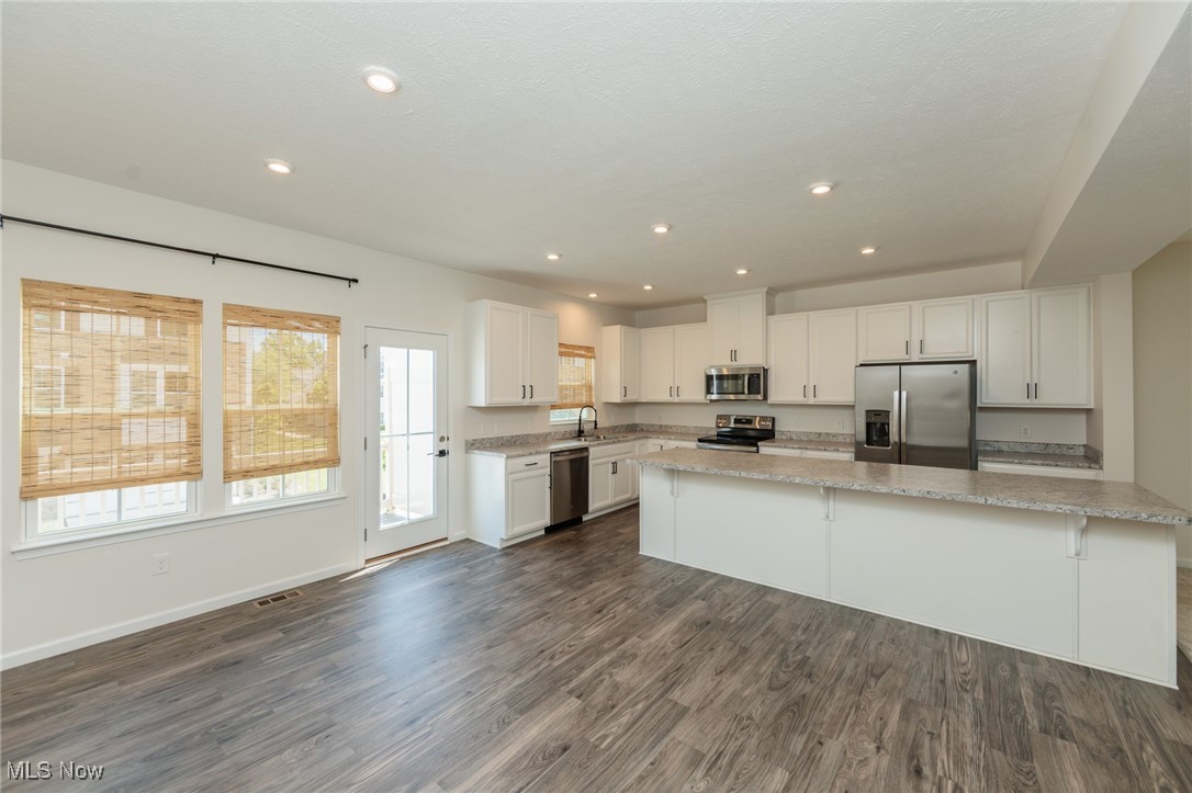 1466 Caymus Court, Avon, Ohio image 15
