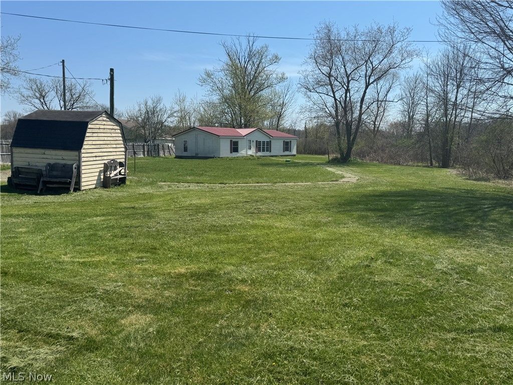 Photo of 2719 Columbiana Road, New Springfield, OH 44443 (MLS # 5200501)