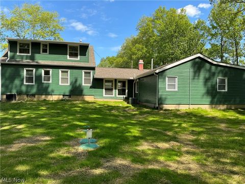 Tiny photo for 262 Miller Court, Elyria, OH 44035 (MLS # 5210553)