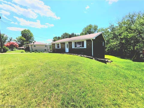 Homes For Sale - 329 Thomas Street<br/> Wintersville, OH 43953
