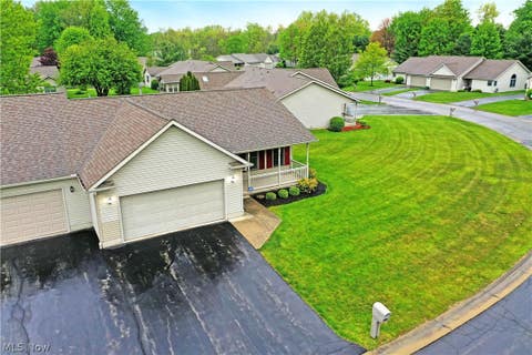 Condo For Sale - 5180 Winthrop Drive<br/> Mahoning County, Austintown, OH 44515