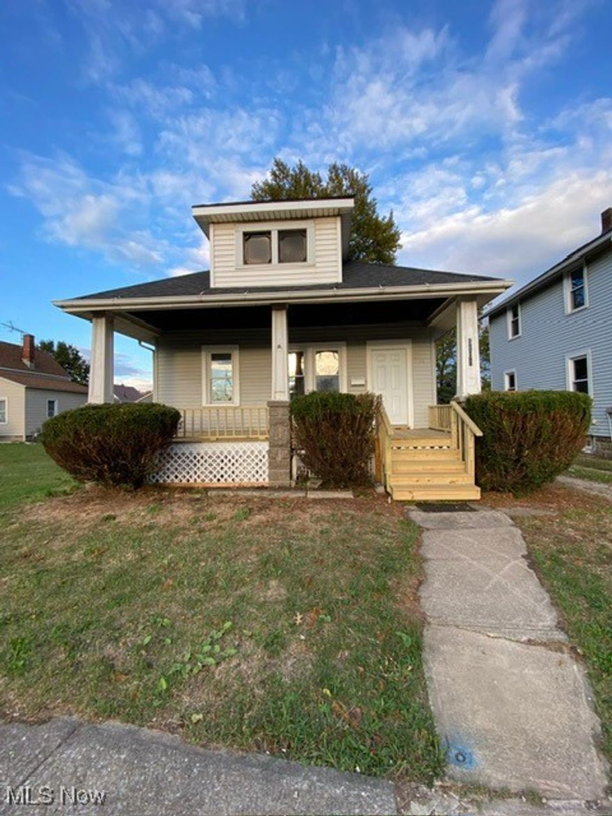 Welcome to 6108 S Gateway Blvd, Elyria, OH, a charming and move in ready single family home featuring 2 bedrooms and 1 bathroom. This property offers a blend of comfort and modern updates, including fresh paint, new flooring, and many recent improvements throughout. Enjoy relaxing on the inviting front porch and the bright interior that provides a warm and welcoming atmosphere. Whether you’re a first time homebuyer looking for a turnkey residence or an investor seeking a solid, low maintenance rental opportunity, this home is an excellent choice. Conveniently located near schools, parks, shopping, and major highways, it offers both comfort and convenience in one great package.
