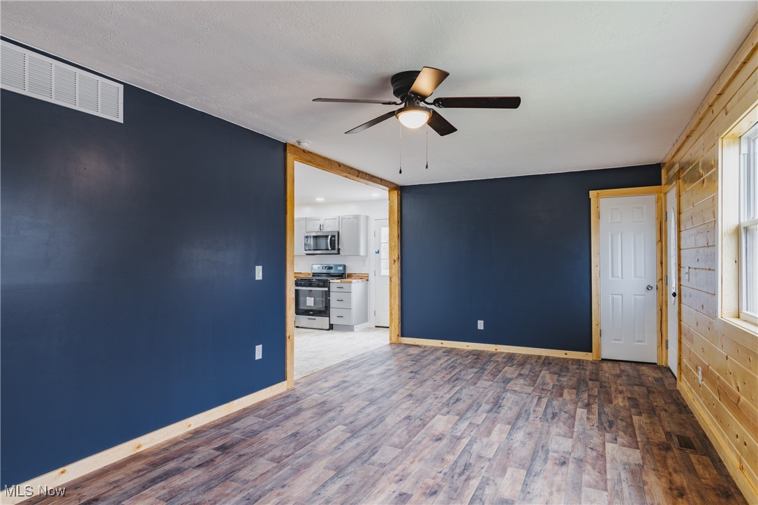 409 Metta Crest Circle, Waverly, West Virginia image 4