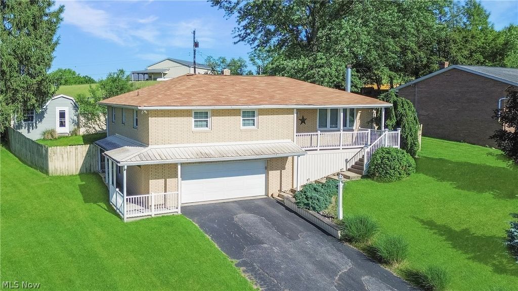 Photo of 761 Della Drive, Bloomingdale, OH 43910 (MLS # 5212611)