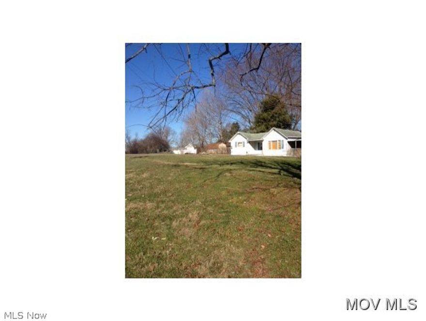 Nice double lot!  Home located on property has no value.  Enter at your own risk!  Elem: Vienna Elementary School  Elem/Bus: N  JrHigh: Jackson  JrHigh/Bus: N  High: Parkersburg High  High/Bus: Y  Fire: VOL  Police: CTY  PossFreeGas: N