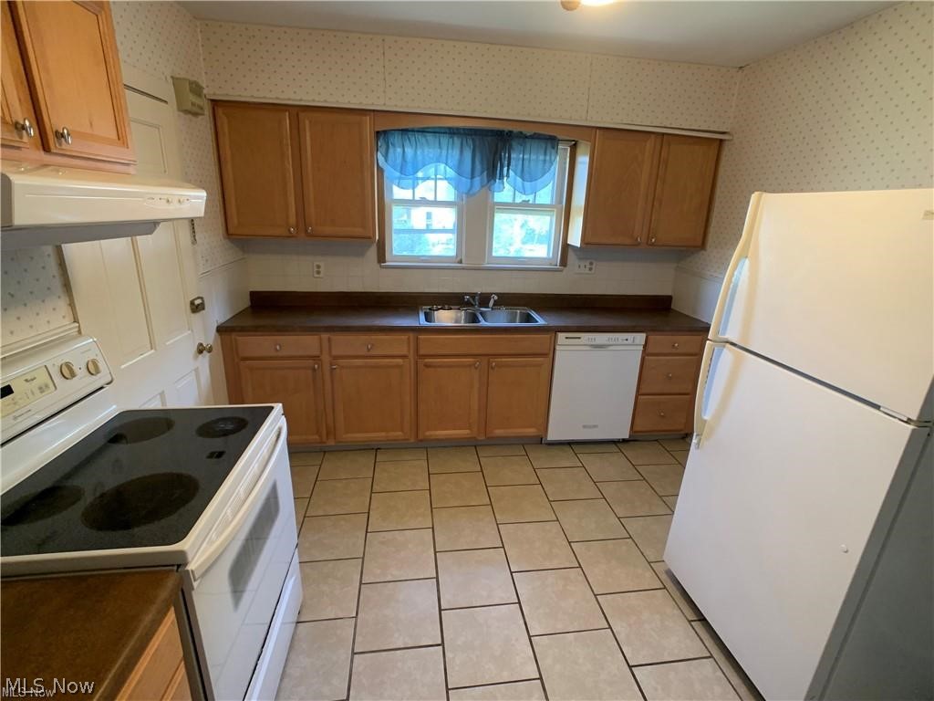 Maple Grove - Residential Lease